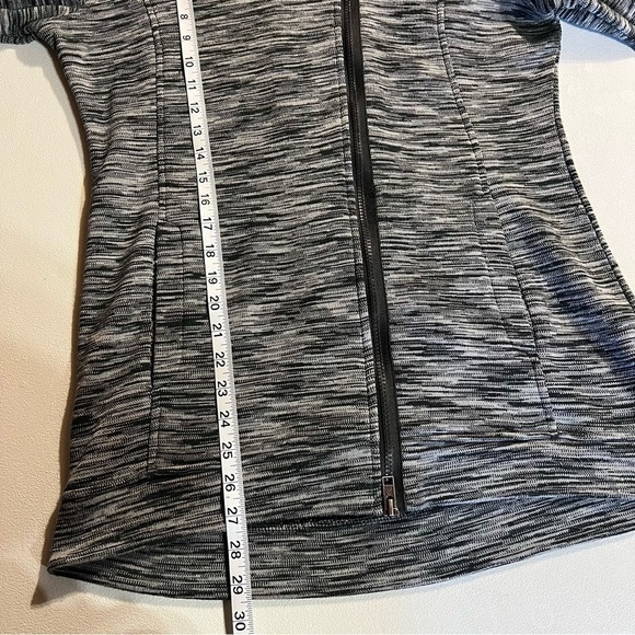 Outdoor Supply Company Jacket, Size Medium - Picture 10 of 11